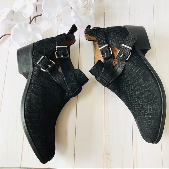 Genuine Suede Leather Cutout Buckle Ankle Chelsea Boots NWOB - Never Worn 8.5 - Picture 3 of 8